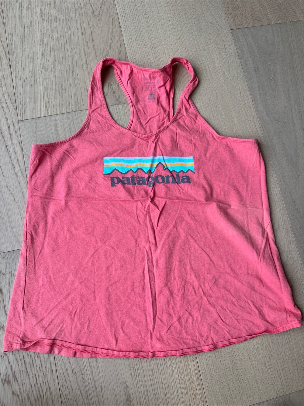 Patagonia Coral Racerback Tank Top with Mountain Logo Women’s Medium Hike Train